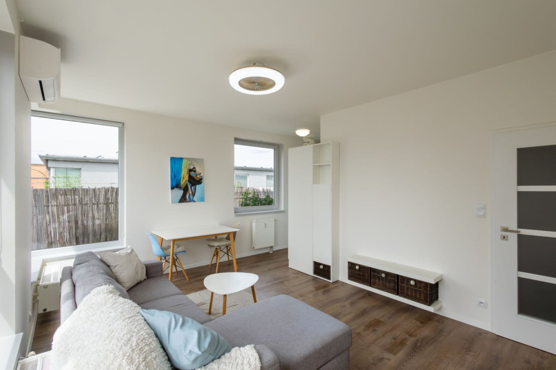 Pronájem bytu 2+kk 45 m², Pod Harfou, Praha, Praha Pronájem bytu 2+kk 45 m², Pod Harfou, Praha, Praha