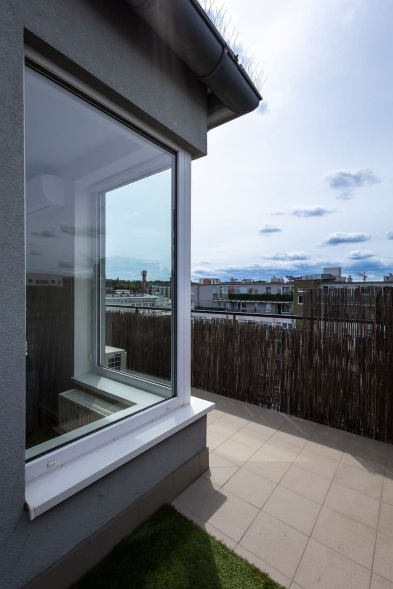 Pronájem bytu 2+kk 45 m², Pod Harfou, Praha, Praha Pronájem bytu 2+kk 45 m², Pod Harfou, Praha, Praha