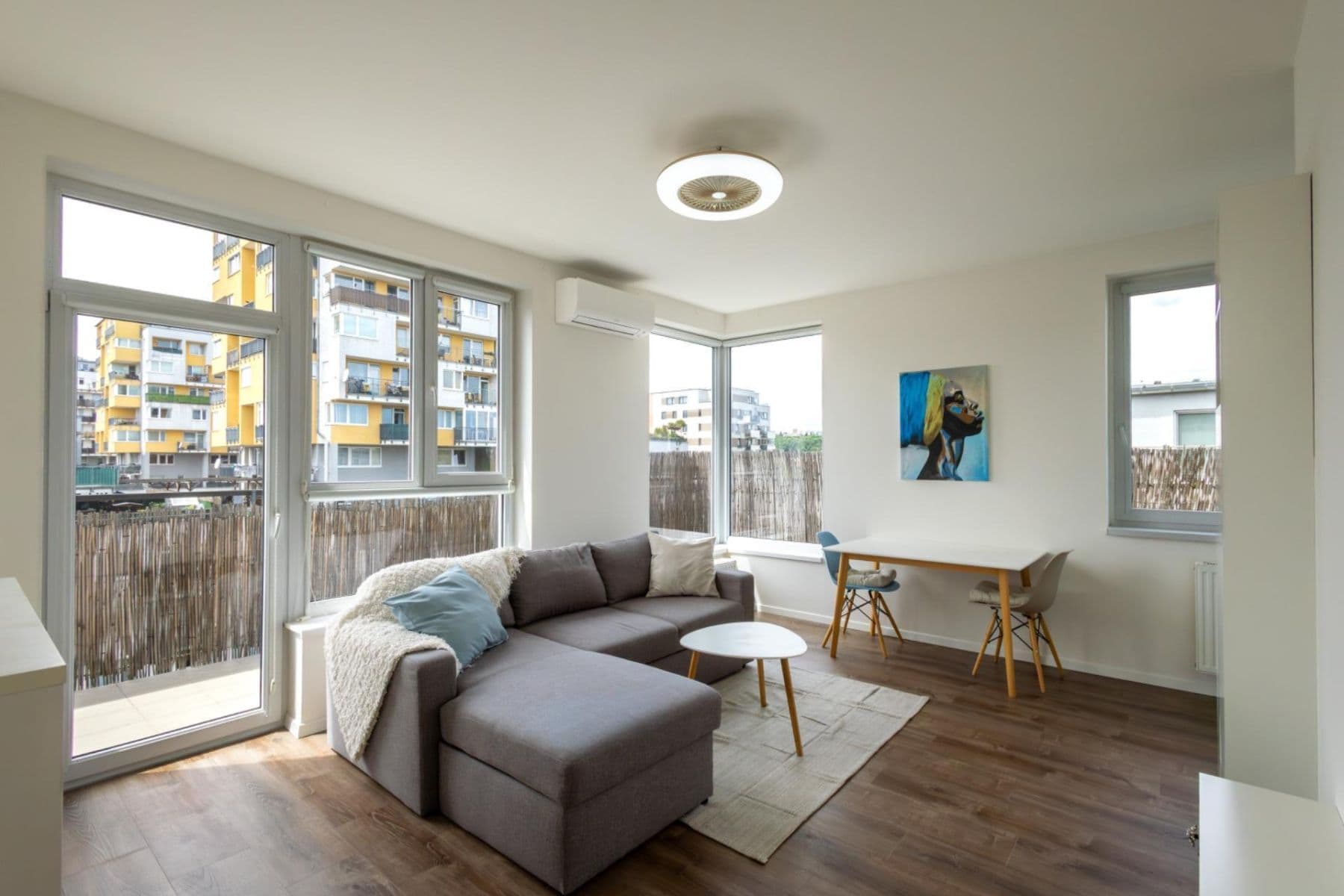 Pronájem bytu 2+kk 45 m², Pod Harfou, Praha, Praha Pronájem bytu 2+kk 45 m², Pod Harfou, Praha, Praha