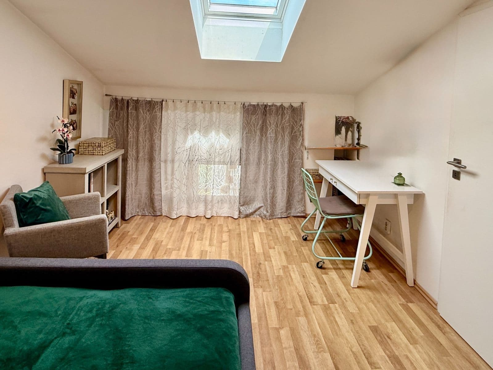 Prodej bytu 4+kk 92 m², Bolzanova, Chýně, Středočeský kraj Prodej bytu 4+kk 92 m², Bolzanova, Chýně, Středočeský kraj
