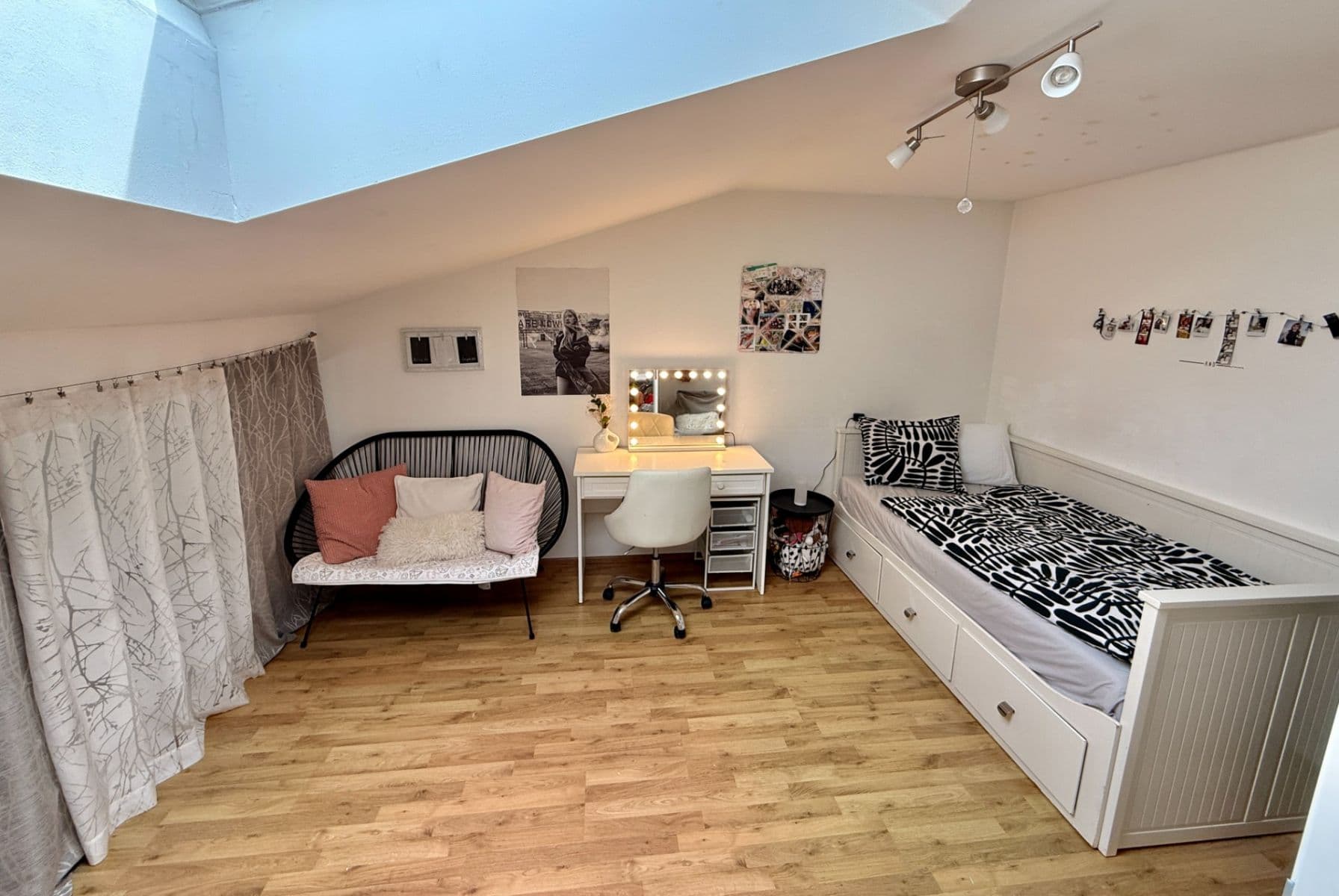 Prodej bytu 4+kk 92 m², Bolzanova, Chýně, Středočeský kraj Prodej bytu 4+kk 92 m², Bolzanova, Chýně, Středočeský kraj