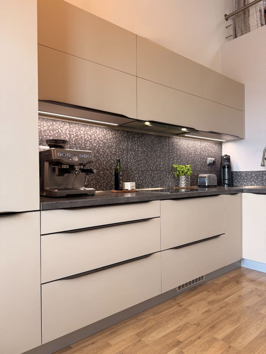 Prodej bytu 4+kk 92 m², Bolzanova, Chýně, Středočeský kraj Prodej bytu 4+kk 92 m², Bolzanova, Chýně, Středočeský kraj