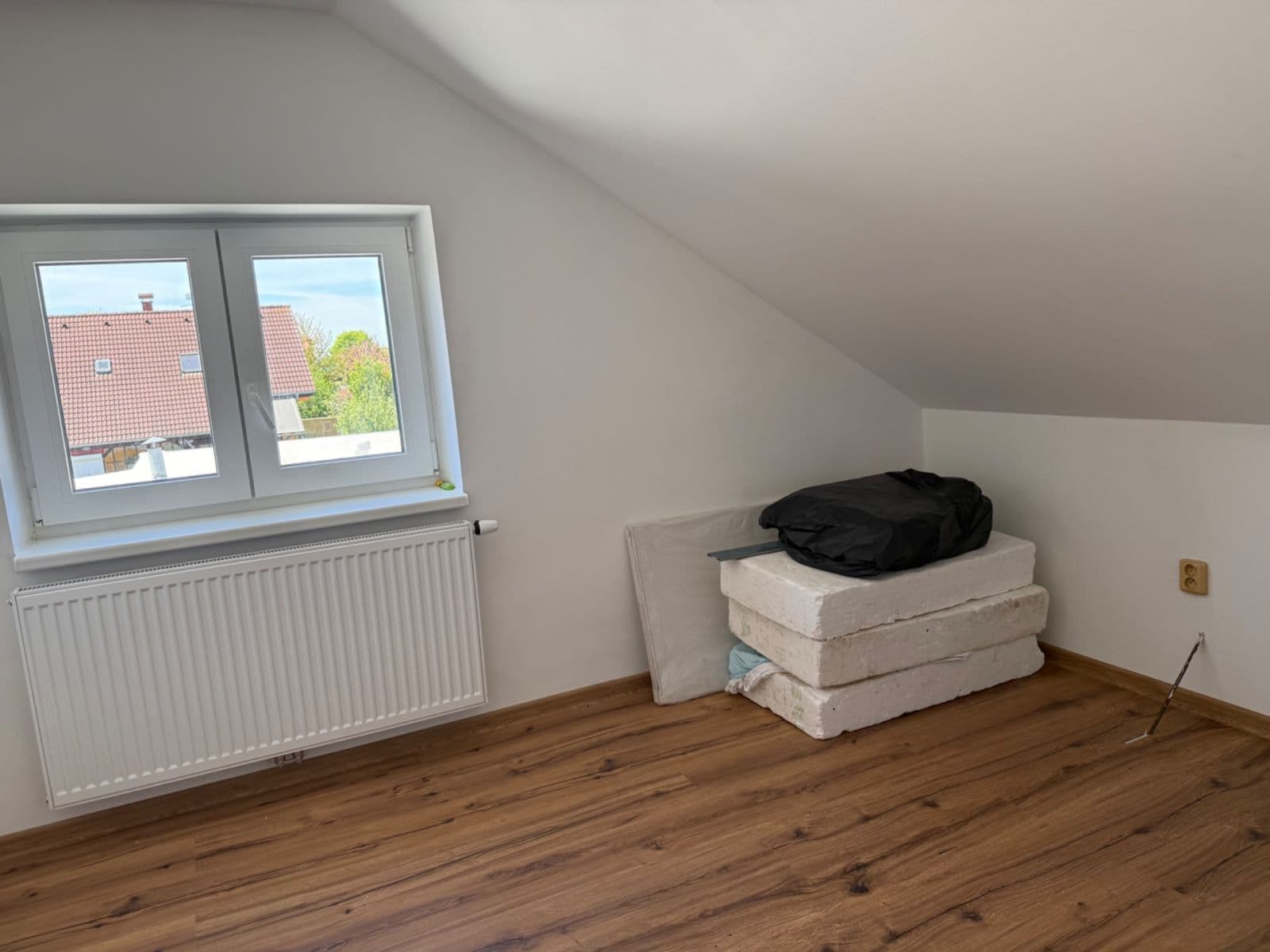 Pronájem bytu 2+1 45 m², Zadní, Praha, Praha Pronájem bytu 2+1 45 m², Zadní, Praha, Praha