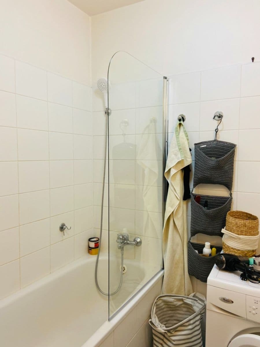 Pronájem bytu 1+kk 39 m², Randova, Praha, Praha Pronájem bytu 1+kk 39 m², Randova, Praha, Praha