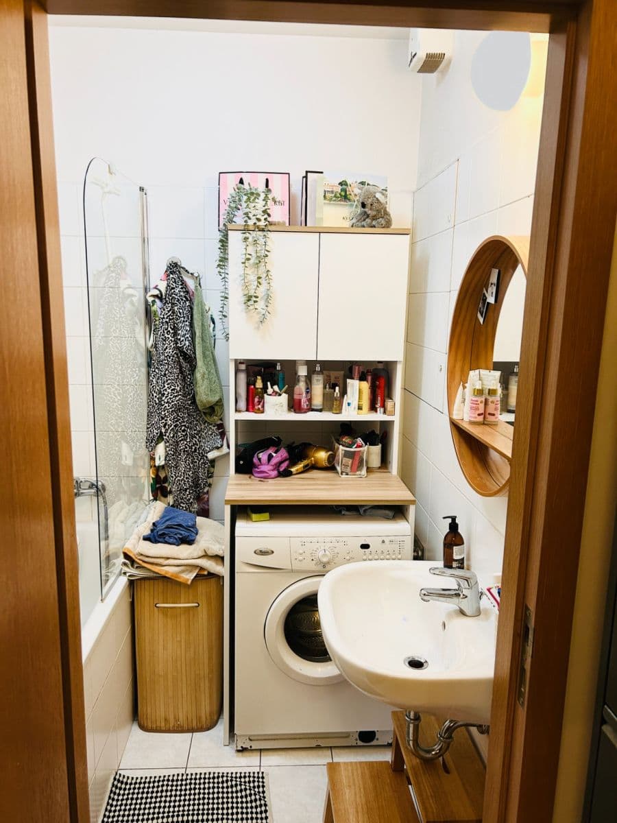 Pronájem bytu 1+kk 39 m², Randova, Praha, Praha Pronájem bytu 1+kk 39 m², Randova, Praha, Praha