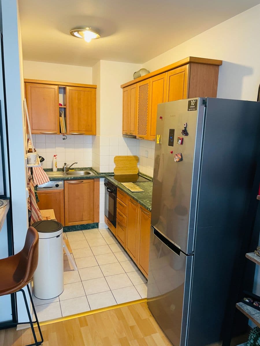Pronájem bytu 1+kk 39 m², Randova, Praha, Praha Pronájem bytu 1+kk 39 m², Randova, Praha, Praha