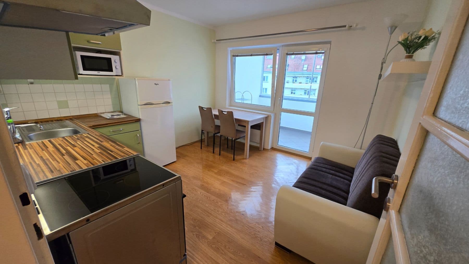 Pronájem bytu 1+1 42 m², Vrchlického, Praha, Praha Pronájem bytu 1+1 42 m², Vrchlického, Praha, Praha