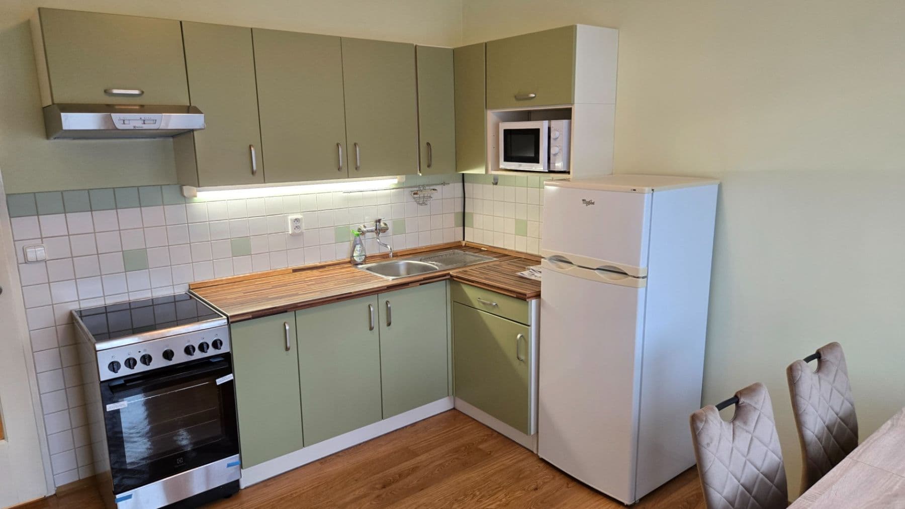 Pronájem bytu 1+1 42 m², Vrchlického, Praha, Praha Pronájem bytu 1+1 42 m², Vrchlického, Praha, Praha