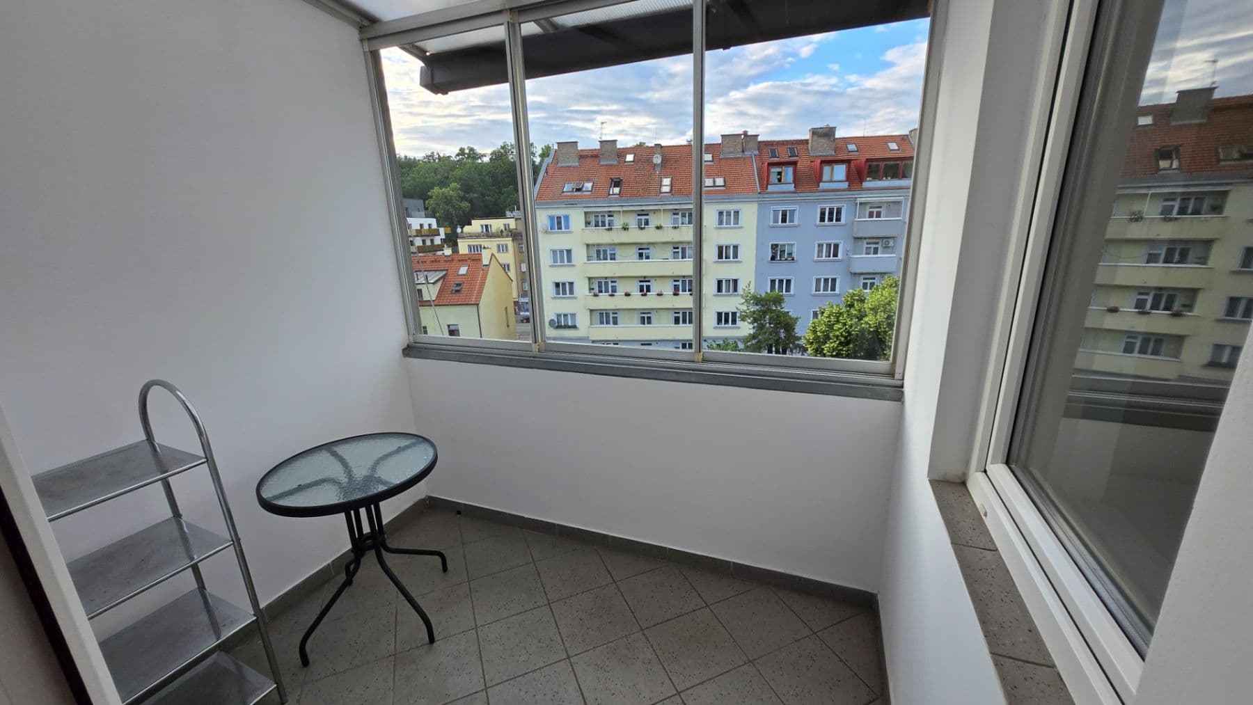 Pronájem bytu 1+1 42 m², Vrchlického, Praha, Praha Pronájem bytu 1+1 42 m², Vrchlického, Praha, Praha
