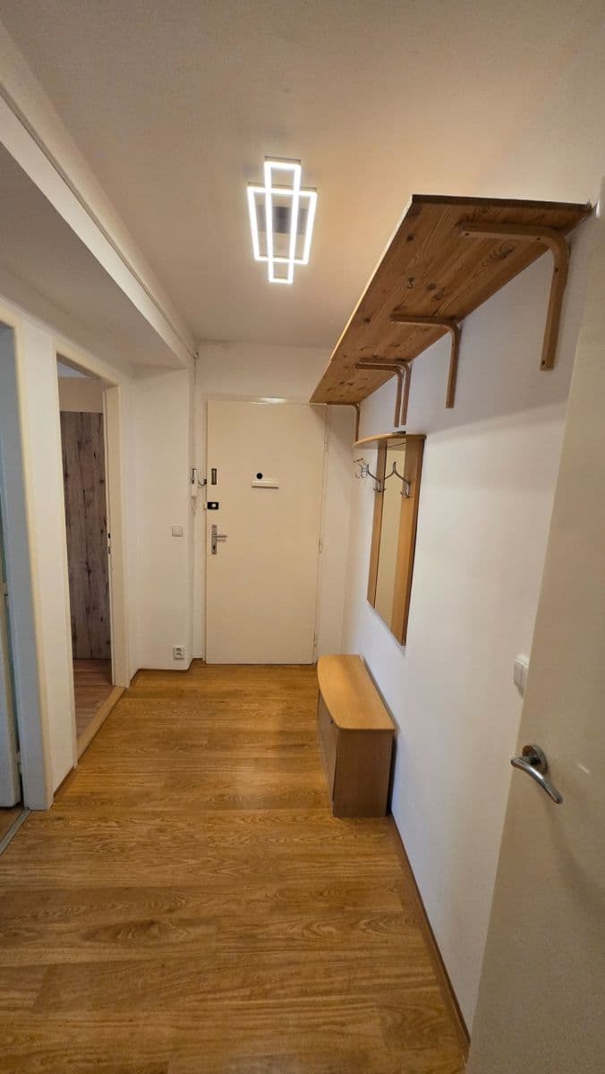 Pronájem bytu 1+1 42 m², Vrchlického, Praha, Praha Pronájem bytu 1+1 42 m², Vrchlického, Praha, Praha