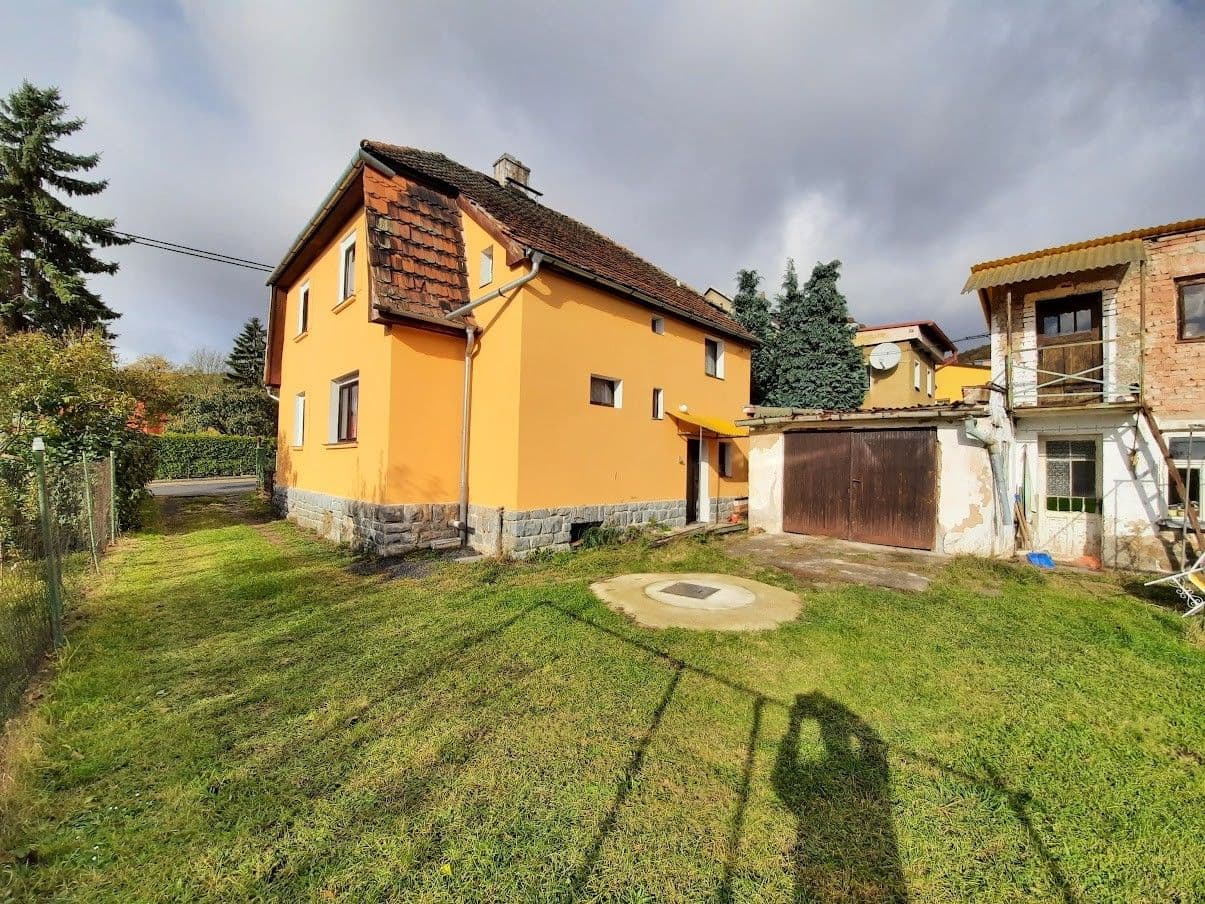 Prodej domu 173 m², pozemek 1.000 m², Telnice, Ústecký kraj Prodej domu 173 m², pozemek 1.000 m², Telnice, Ústecký kraj