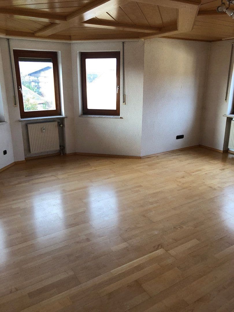 Prodej domu 255 m², pozemek 974 m², Roding, Bavorsko Prodej domu 255 m², pozemek 974 m², Roding, Bavorsko