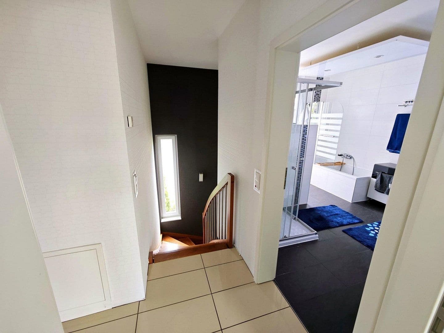 Prodej domu 120 m², pozemek 366 m², Rüsselsheim am Main, Hessen Prodej domu 120 m², pozemek 366 m², Rüsselsheim am Main, Hessen