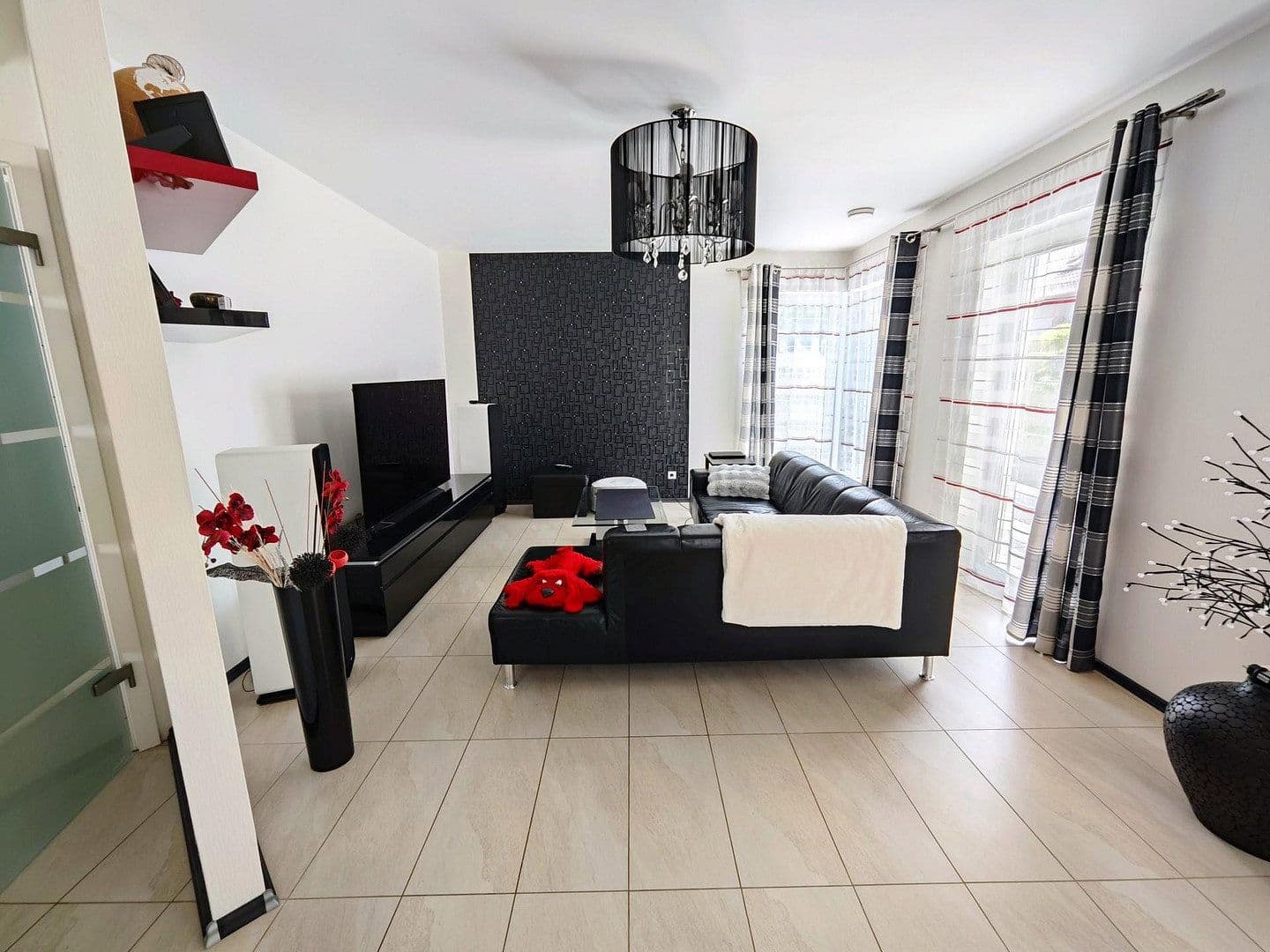 Prodej domu 120 m², pozemek 366 m², Rüsselsheim am Main, Hessen Prodej domu 120 m², pozemek 366 m², Rüsselsheim am Main, Hessen