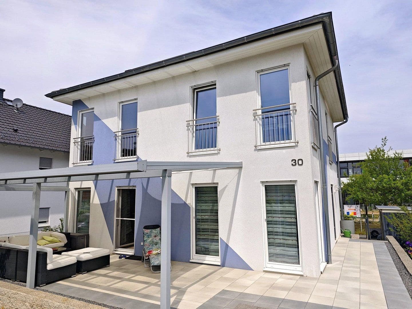 Prodej domu 120 m², pozemek 366 m², Rüsselsheim am Main, Hessen Prodej domu 120 m², pozemek 366 m², Rüsselsheim am Main, Hessen