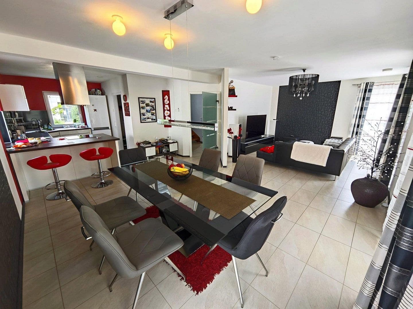 Prodej domu 120 m², pozemek 366 m², Rüsselsheim am Main, Hessen Prodej domu 120 m², pozemek 366 m², Rüsselsheim am Main, Hessen