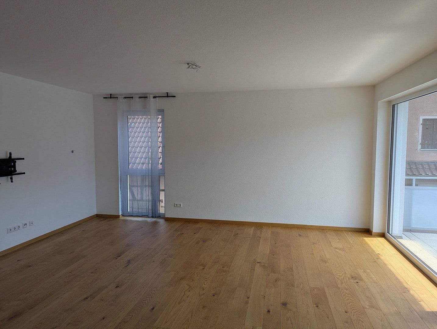 Pronájem bytu 4+1 108 m², Heimsheim, Bádensko-Württembersko Pronájem bytu 4+1 108 m², Heimsheim, Bádensko-Württembersko