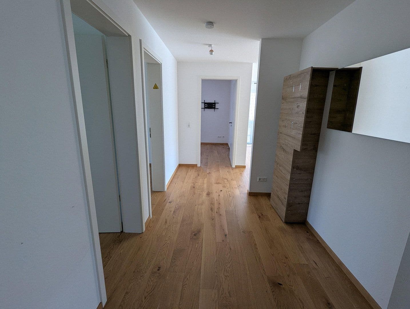 Pronájem bytu 4+1 108 m², Heimsheim, Bádensko-Württembersko Pronájem bytu 4+1 108 m², Heimsheim, Bádensko-Württembersko