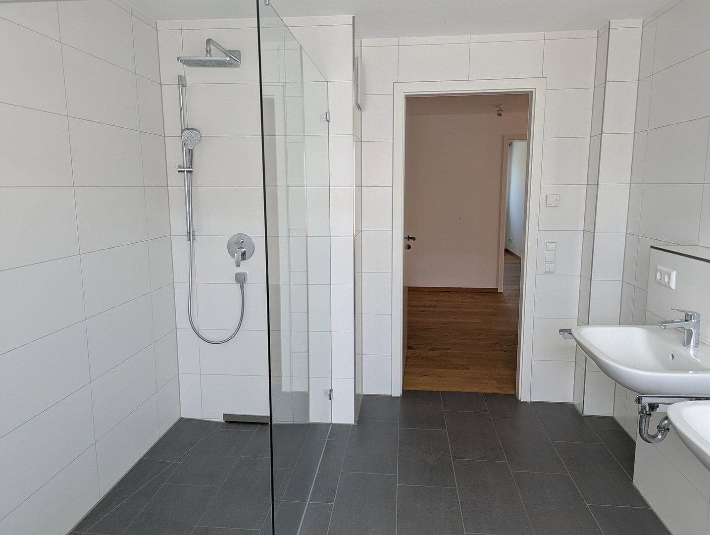 Pronájem bytu 4+1 108 m², Heimsheim, Bádensko-Württembersko Pronájem bytu 4+1 108 m², Heimsheim, Bádensko-Württembersko
