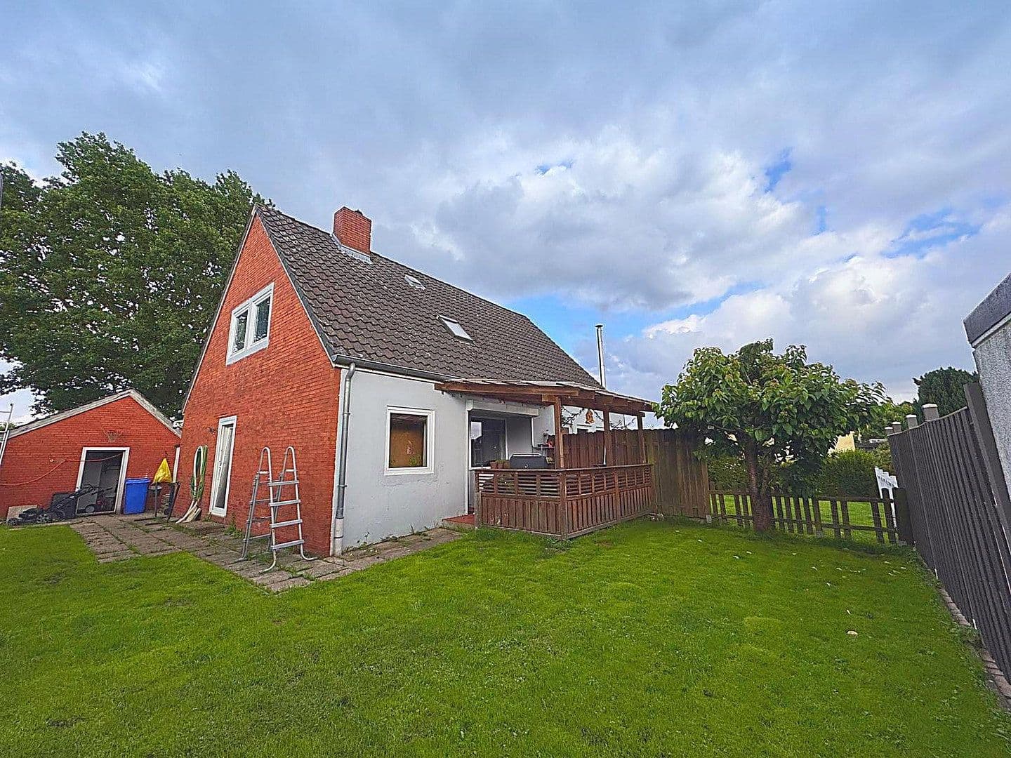 Prodej domu 125 m², pozemek 700 m², Berne, Dolní Sasko Prodej domu 125 m², pozemek 700 m², Berne, Dolní Sasko