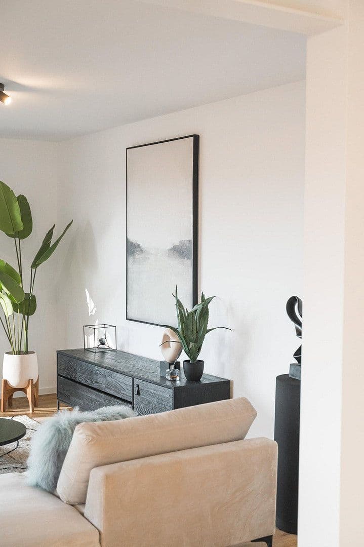 Prodej domu 197 m², pozemek 398 m², Freiberg am Neckar, Bádensko-Württembersko Prodej domu 197 m², pozemek 398 m², Freiberg am Neckar, Bádensko-Württembersko