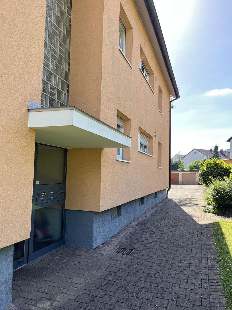 Prodej bytu 4+1 107 m², Emmendingen, Bádensko-Württembersko Prodej bytu 4+1 107 m², Emmendingen, Bádensko-Württembersko