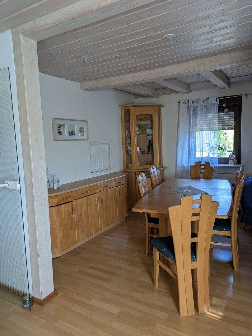 Prodej bytu 3+kk 102 m², Metzingen, Bádensko-Württembersko Prodej bytu 3+kk 102 m², Metzingen, Bádensko-Württembersko