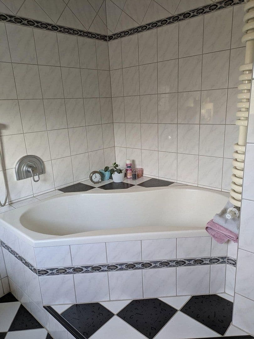 Prodej bytu 3+kk 102 m², Metzingen, Bádensko-Württembersko Prodej bytu 3+kk 102 m², Metzingen, Bádensko-Württembersko