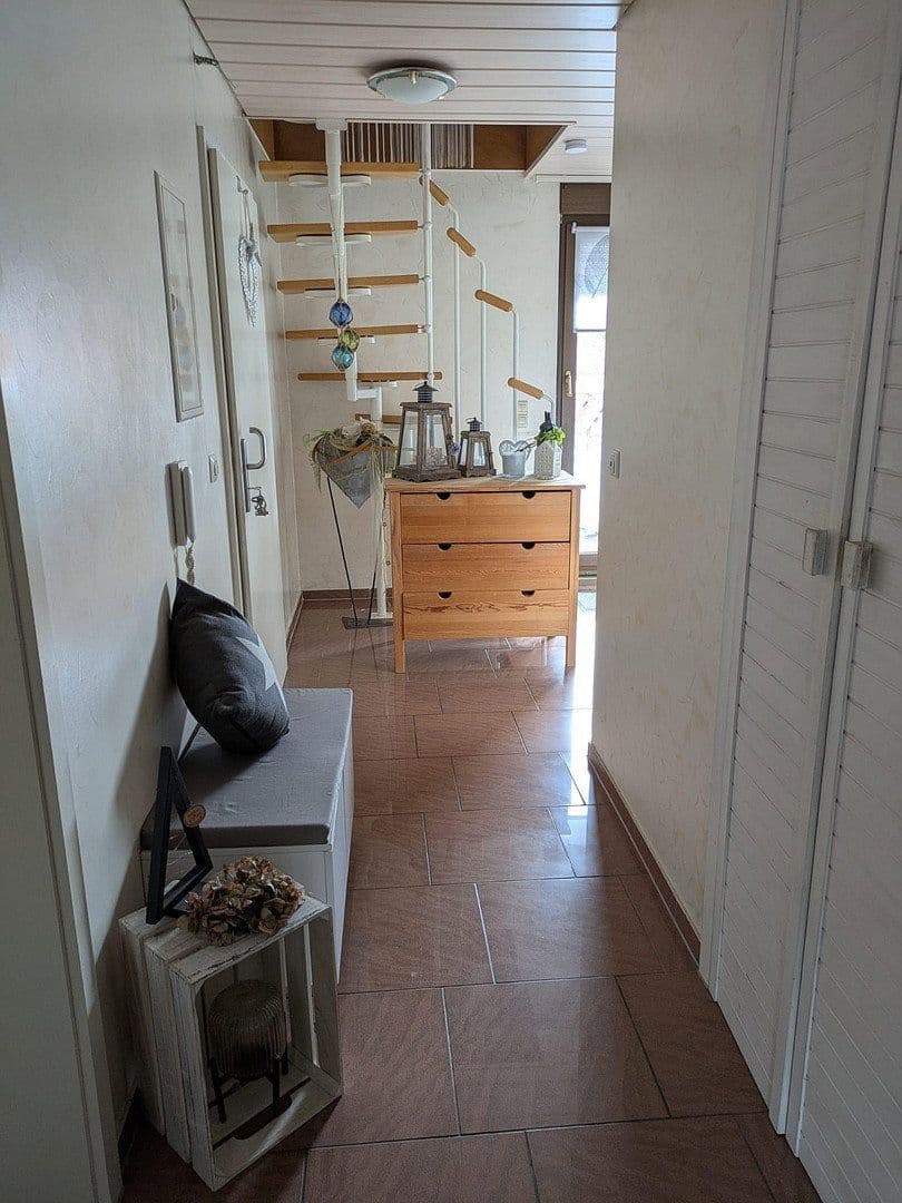 Prodej bytu 3+kk 102 m², Metzingen, Bádensko-Württembersko Prodej bytu 3+kk 102 m², Metzingen, Bádensko-Württembersko