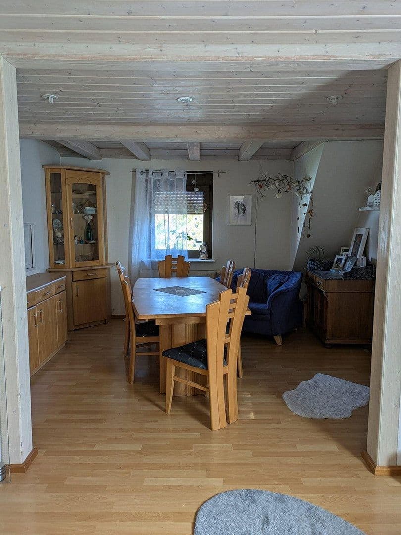 Prodej bytu 3+kk 102 m², Metzingen, Bádensko-Württembersko Prodej bytu 3+kk 102 m², Metzingen, Bádensko-Württembersko