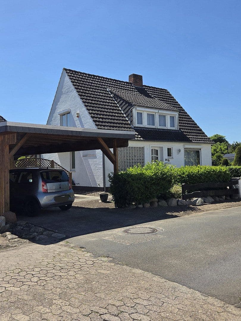 Prodej domu 134 m², pozemek 539 m², Achim, Dolní Sasko Prodej domu 134 m², pozemek 539 m², Achim, Dolní Sasko