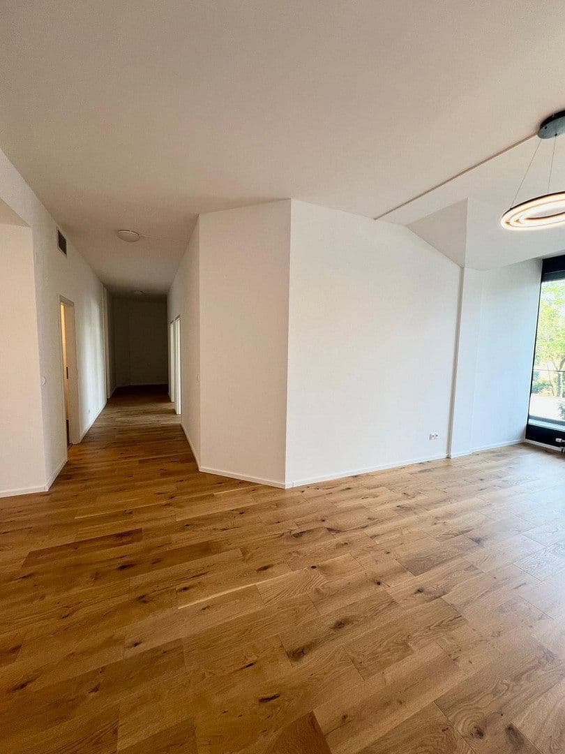Prodej bytu 3+1 100 m², Dr. Berndl Str. 5, Memmingen, Bavorsko Prodej bytu 3+1 100 m², Dr. Berndl Str. 5, Memmingen, Bavorsko