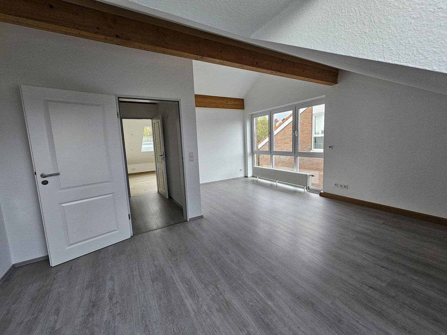 Prodej domu 138 m², pozemek 268 m², Langenfeld (Rheinland), Severní Porýní-Vestfálsko Prodej domu 138 m², pozemek 268 m², Langenfeld (Rheinland), Severní Porýní-Vestfálsko
