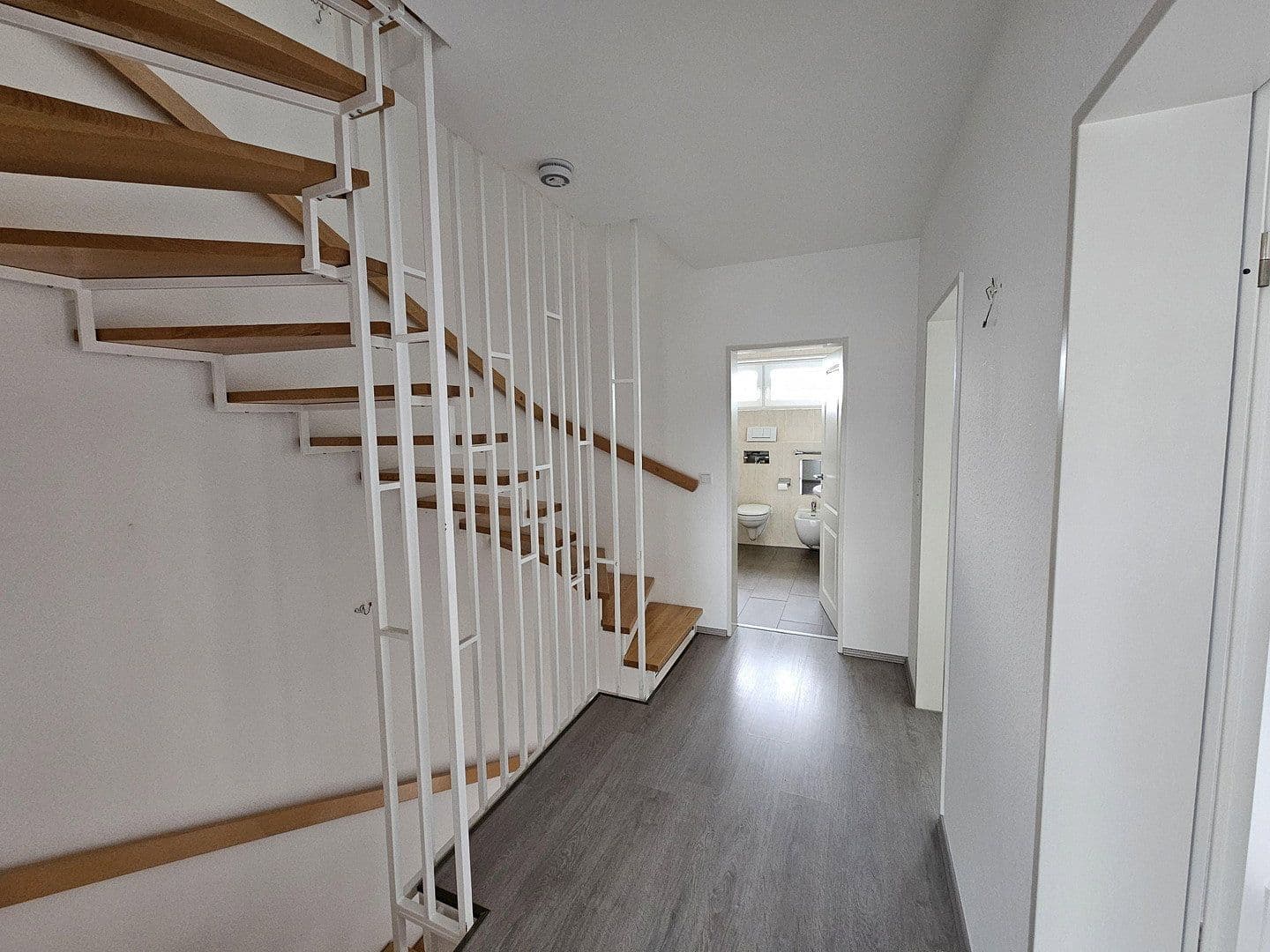 Prodej domu 138 m², pozemek 268 m², Langenfeld (Rheinland), Severní Porýní-Vestfálsko Prodej domu 138 m², pozemek 268 m², Langenfeld (Rheinland), Severní Porýní-Vestfálsko
