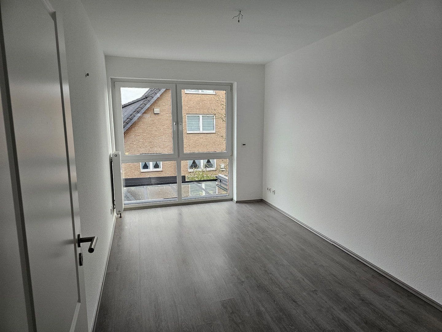 Prodej domu 138 m², pozemek 268 m², Langenfeld (Rheinland), Severní Porýní-Vestfálsko Prodej domu 138 m², pozemek 268 m², Langenfeld (Rheinland), Severní Porýní-Vestfálsko
