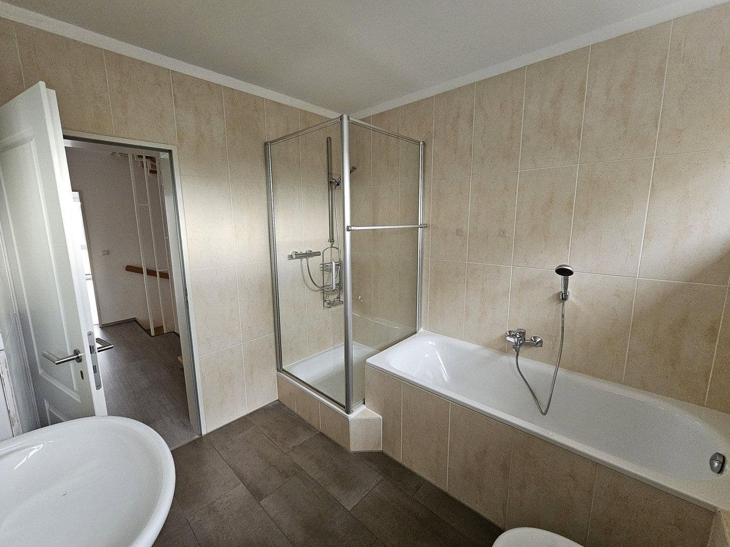 Prodej domu 138 m², pozemek 268 m², Langenfeld (Rheinland), Severní Porýní-Vestfálsko Prodej domu 138 m², pozemek 268 m², Langenfeld (Rheinland), Severní Porýní-Vestfálsko
