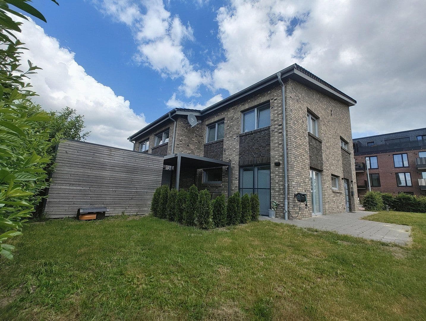 Pronájem domu 125 m², pozemek 335 m², Lüneburger Str. 4, Stade, Dolní Sasko Pronájem domu 125 m², pozemek 335 m², Lüneburger Str. 4, Stade, Dolní Sasko