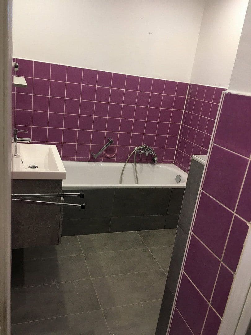 Pronájem bytu 1+1 27 m², Bierbrauerweg 4, Offenbach am Main, Hessen Pronájem bytu 1+1 27 m², Bierbrauerweg 4, Offenbach am Main, Hessen