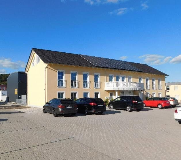 Pronájem kanceláře 200 m², Altdorf, Bavorsko Pronájem kanceláře 200 m², Altdorf, Bavorsko