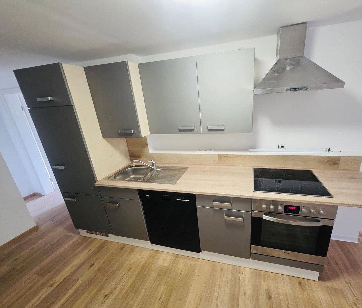 Pronájem bytu 4+1 87 m², Cölbe, Hessen Pronájem bytu 4+1 87 m², Cölbe, Hessen