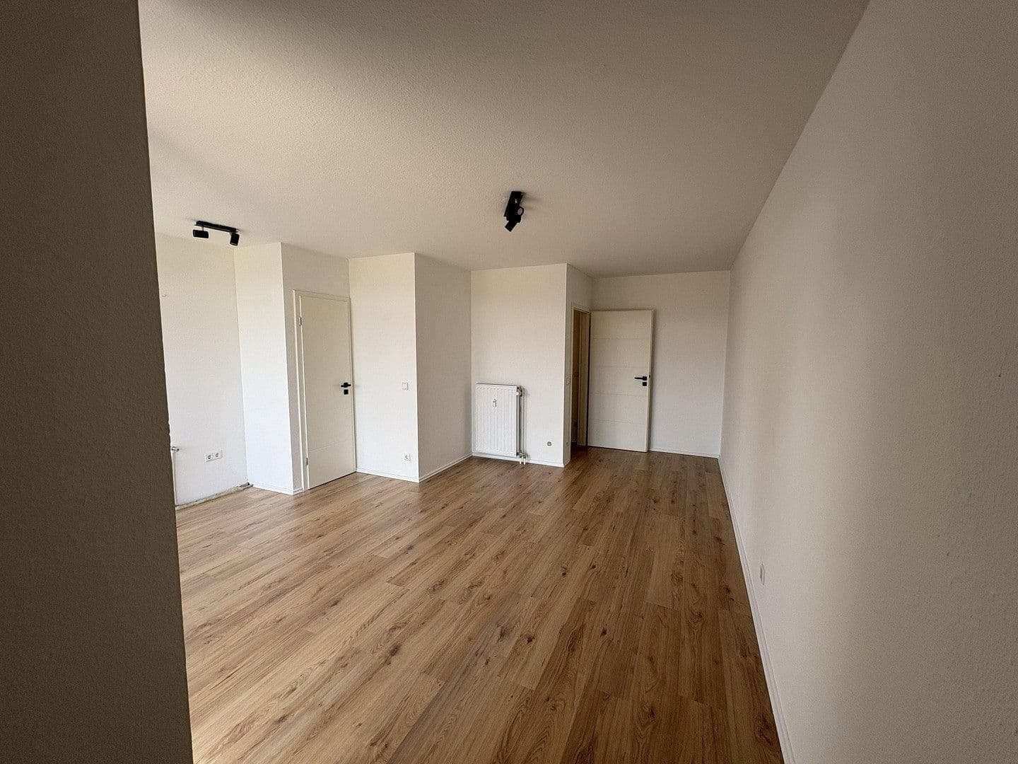 Pronájem bytu 1+1 31 m², Tönisvorst, Severní Porýní-Vestfálsko Pronájem bytu 1+1 31 m², Tönisvorst, Severní Porýní-Vestfálsko