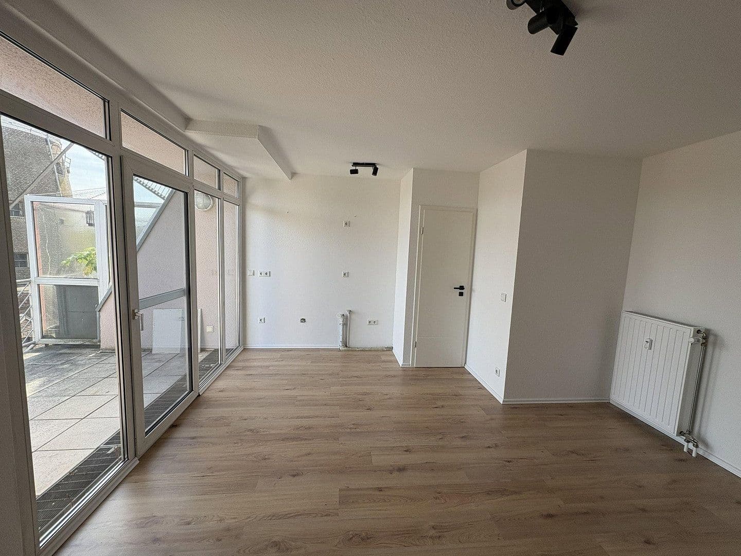 Pronájem bytu 1+1 31 m², Tönisvorst, Severní Porýní-Vestfálsko Pronájem bytu 1+1 31 m², Tönisvorst, Severní Porýní-Vestfálsko