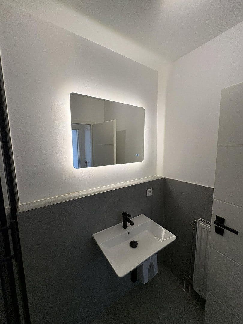 Pronájem bytu 1+1 31 m², Tönisvorst, Severní Porýní-Vestfálsko Pronájem bytu 1+1 31 m², Tönisvorst, Severní Porýní-Vestfálsko