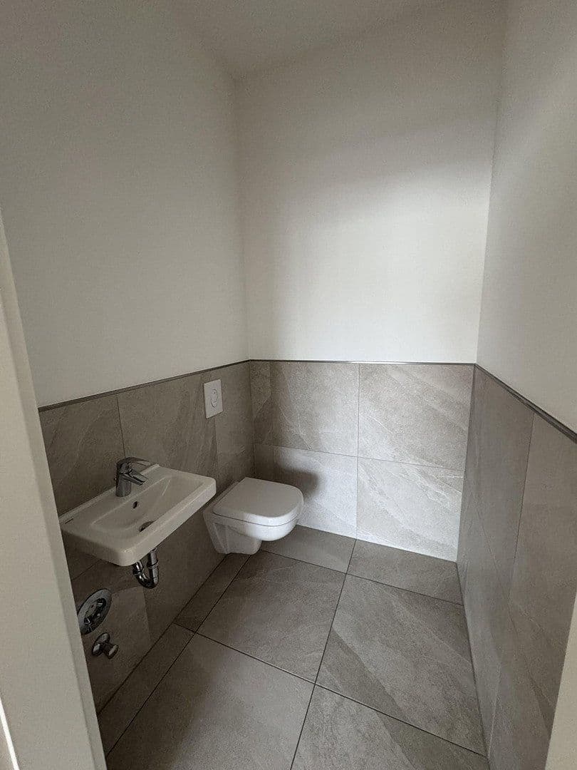 Pronájem bytu 3+1 99 m², Verbindungsweg 3, Velten, Braniborsko Pronájem bytu 3+1 99 m², Verbindungsweg 3, Velten, Braniborsko