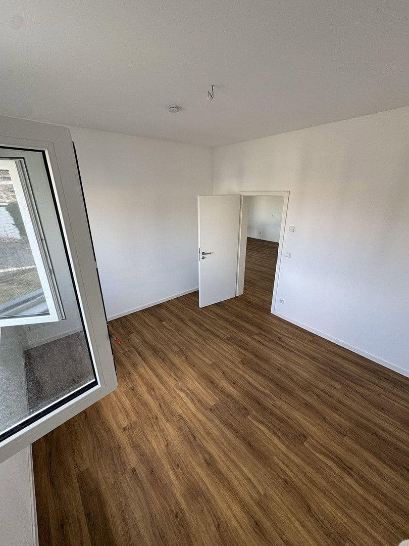 Pronájem bytu 3+1 99 m², Verbindungsweg 3, Velten, Braniborsko Pronájem bytu 3+1 99 m², Verbindungsweg 3, Velten, Braniborsko