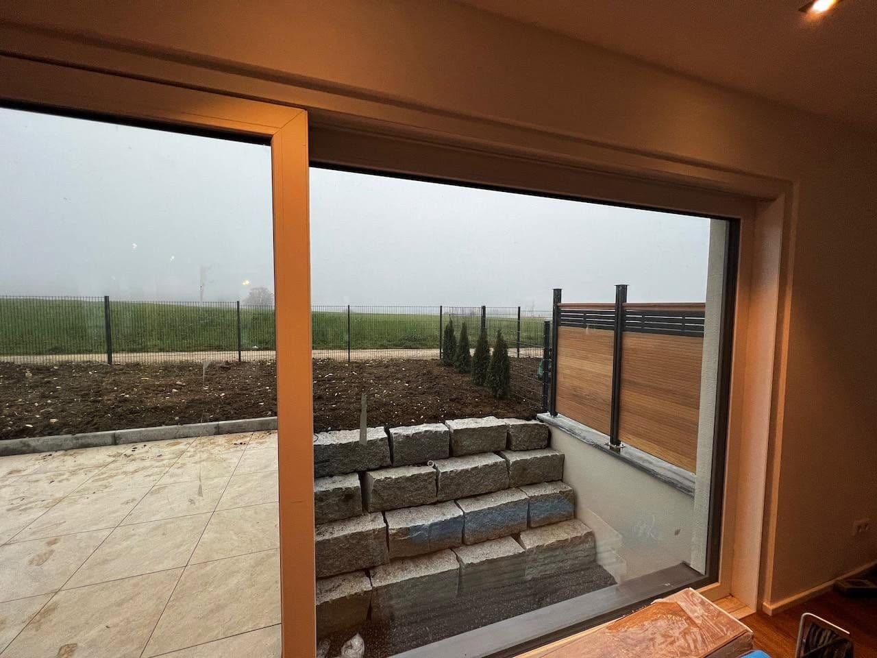 Pronájem domu 185 m², pozemek 236 m², Wasserfallweg 21, Amstetten, Bádensko-Württembersko Pronájem domu 185 m², pozemek 236 m², Wasserfallweg 21, Amstetten, Bádensko-Württembersko