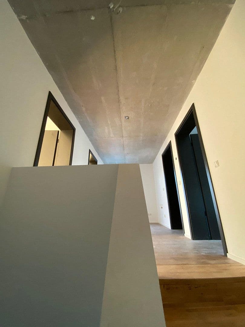 Pronájem domu 185 m², pozemek 236 m², Wasserfallweg 21, Amstetten, Bádensko-Württembersko Pronájem domu 185 m², pozemek 236 m², Wasserfallweg 21, Amstetten, Bádensko-Württembersko
