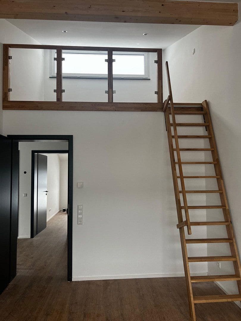 Pronájem domu 185 m², pozemek 236 m², Wasserfallweg 21, Amstetten, Bádensko-Württembersko Pronájem domu 185 m², pozemek 236 m², Wasserfallweg 21, Amstetten, Bádensko-Württembersko