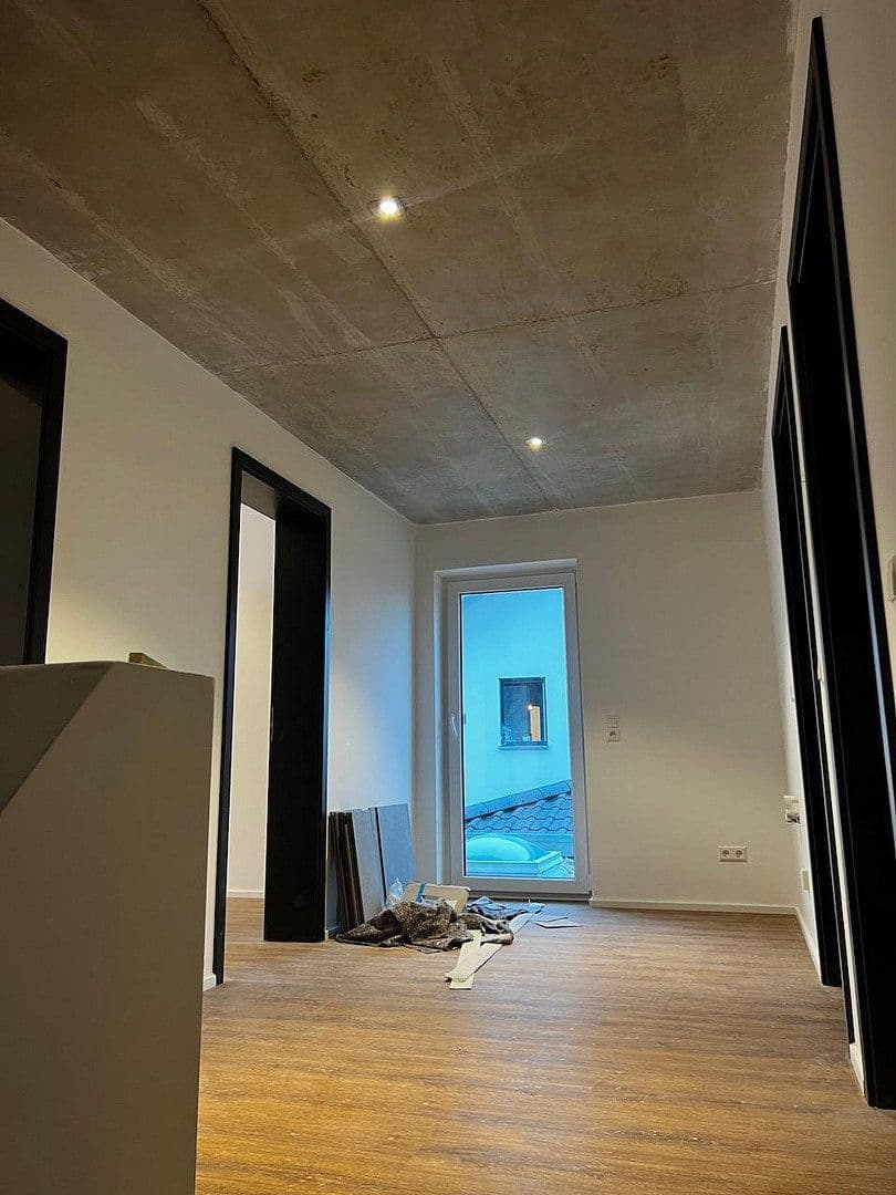 Pronájem domu 185 m², pozemek 236 m², Wasserfallweg 21, Amstetten, Bádensko-Württembersko Pronájem domu 185 m², pozemek 236 m², Wasserfallweg 21, Amstetten, Bádensko-Württembersko