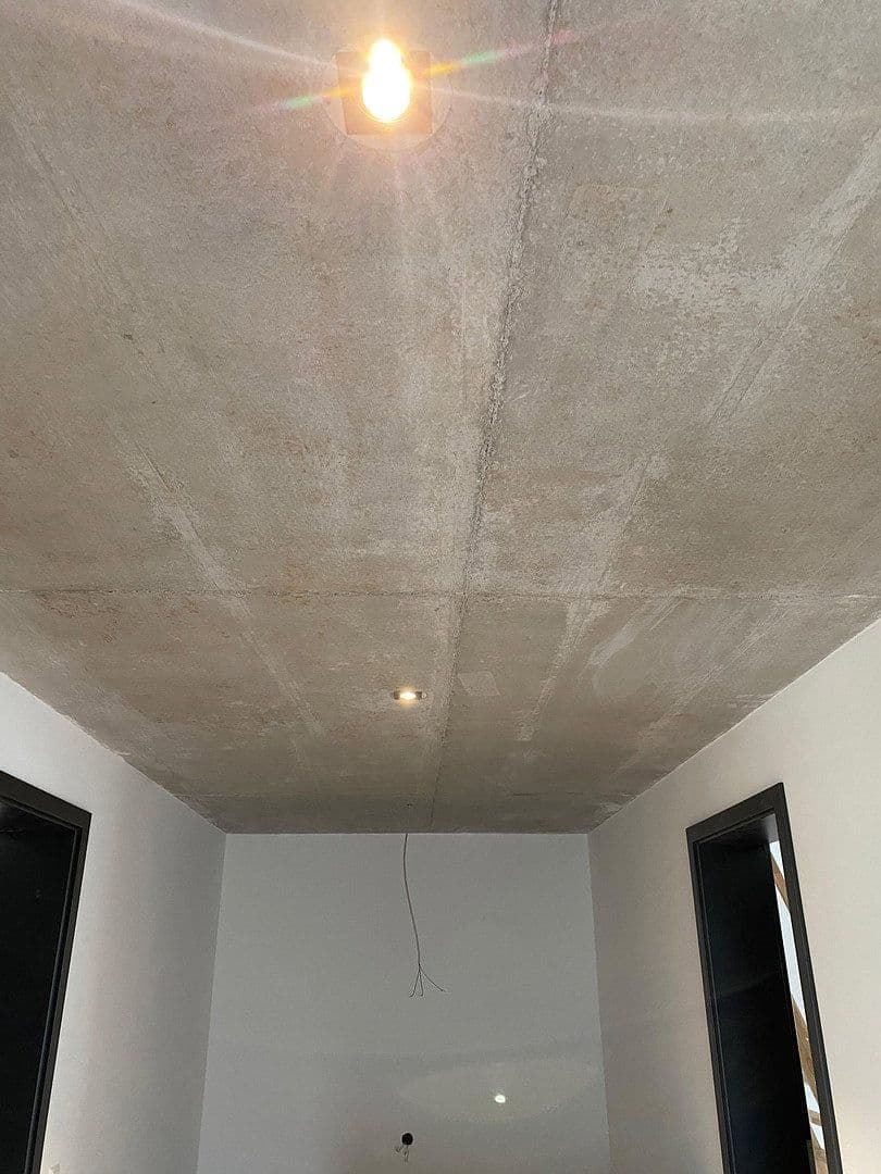 Pronájem domu 185 m², pozemek 236 m², Wasserfallweg 21, Amstetten, Bádensko-Württembersko Pronájem domu 185 m², pozemek 236 m², Wasserfallweg 21, Amstetten, Bádensko-Württembersko